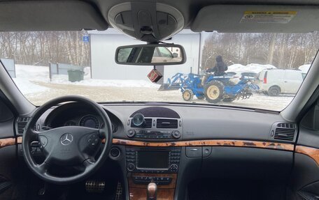 Mercedes-Benz E-Класс, 2003 год, 630 000 рублей, 11 фотография