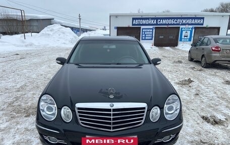 Mercedes-Benz E-Класс, 2003 год, 630 000 рублей, 2 фотография