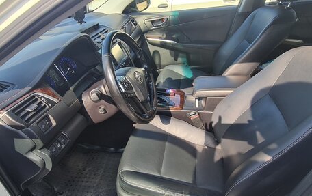 Toyota Camry, 2015 год, 2 100 000 рублей, 14 фотография