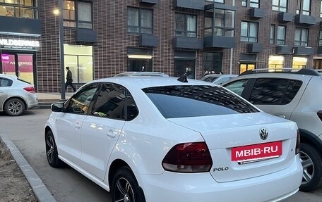 Volkswagen Polo VI (EU Market), 2013 год, 800 000 рублей, 6 фотография