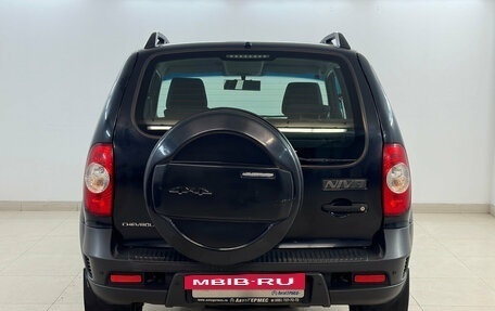 Chevrolet Niva I рестайлинг, 2017 год, 799 000 рублей, 3 фотография