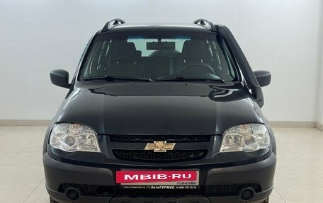 Chevrolet Niva I рестайлинг, 2017 год, 799 000 рублей, 2 фотография