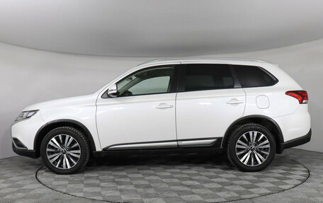 Mitsubishi Outlander III рестайлинг 3, 2019 год, 2 397 000 рублей, 9 фотография