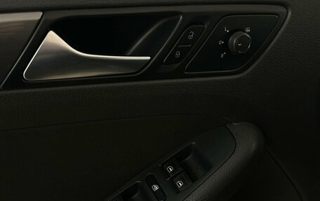 Volkswagen Jetta VI, 2016 год, 1 420 000 рублей, 8 фотография