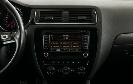 Volkswagen Jetta VI, 2016 год, 1 420 000 рублей, 7 фотография