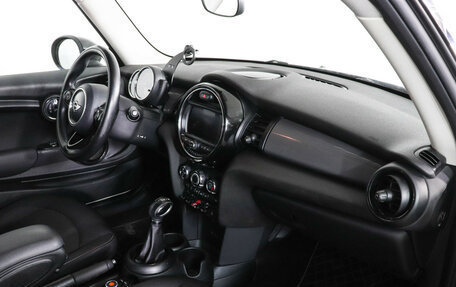 MINI Hatch, 2017 год, 1 947 000 рублей, 10 фотография