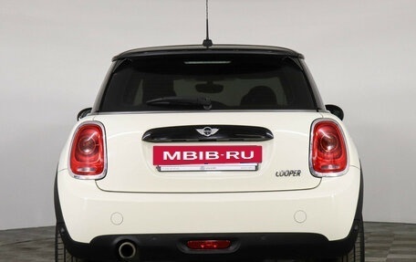 MINI Hatch, 2017 год, 1 947 000 рублей, 6 фотография