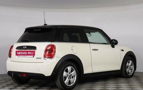 MINI Hatch, 2017 год, 1 947 000 рублей, 5 фотография
