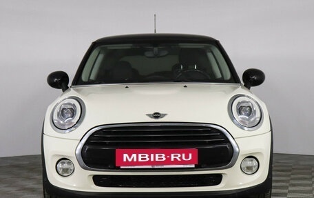 MINI Hatch, 2017 год, 1 947 000 рублей, 2 фотография