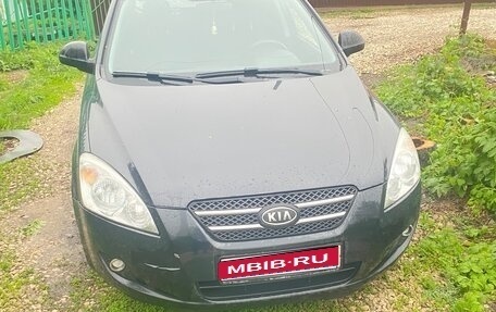 KIA cee'd I рестайлинг, 2009 год, 380 000 рублей, 1 фотография
