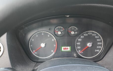 Ford Focus II рестайлинг, 2005 год, 300 000 рублей, 2 фотография