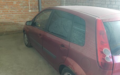 Ford Fiesta, 2007 год, 250 000 рублей, 2 фотография