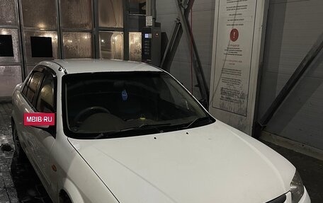 Mazda Familia, 2001 год, 270 000 рублей, 10 фотография