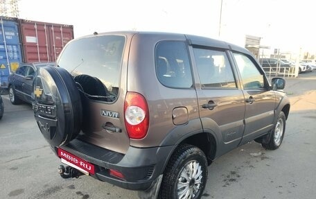 Chevrolet Niva I рестайлинг, 2017 год, 739 000 рублей, 5 фотография