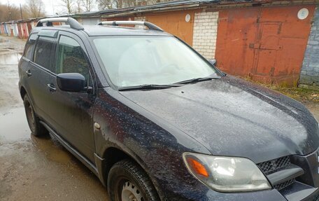 Mitsubishi Outlander III рестайлинг 3, 2003 год, 395 000 рублей, 2 фотография