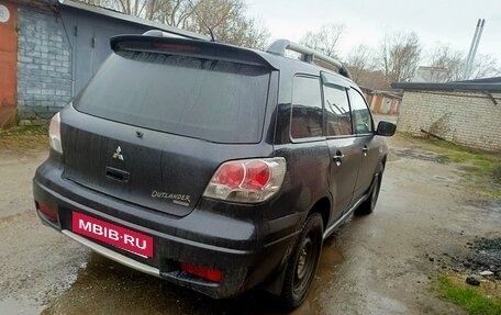 Mitsubishi Outlander III рестайлинг 3, 2003 год, 395 000 рублей, 4 фотография