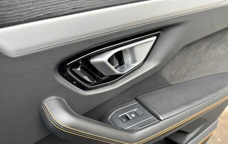 Lamborghini Urus I, 2018 год, 16 000 000 рублей, 15 фотография