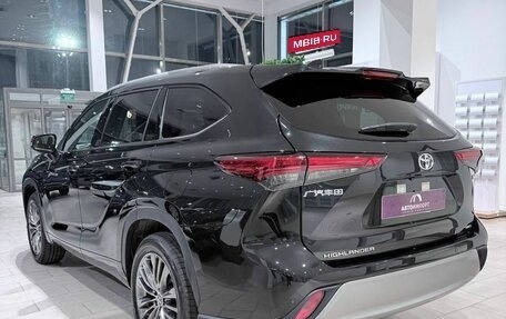 Toyota Highlander, 2025 год, 5 600 000 рублей, 5 фотография