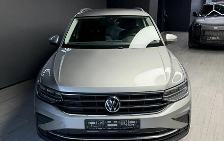 Volkswagen Tiguan II, 2021 год, 3 250 000 рублей, 2 фотография