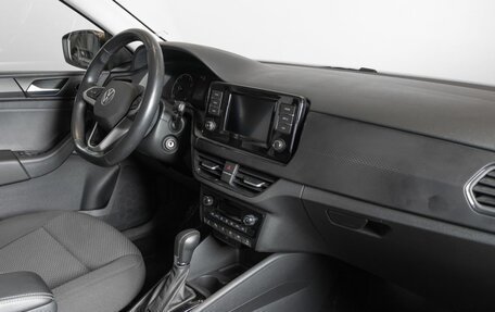 Volkswagen Polo VI (EU Market), 2021 год, 1 811 700 рублей, 7 фотография