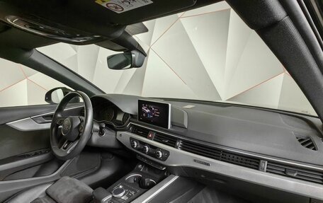 Audi A4, 2018 год, 2 895 000 рублей, 12 фотография