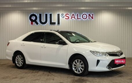 Toyota Camry, 2016 год, 1 820 000 рублей, 3 фотография