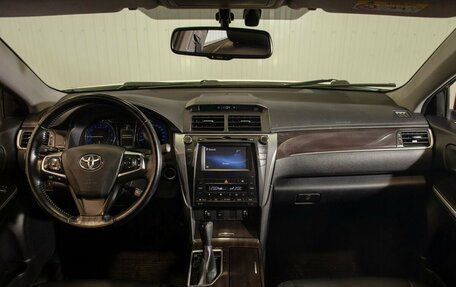 Toyota Camry, 2016 год, 1 820 000 рублей, 20 фотография