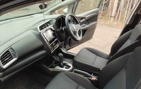 Honda Fit III, 2018 год, 1 150 000 рублей, 5 фотография