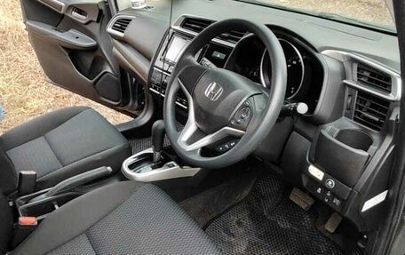 Honda Fit III, 2018 год, 1 150 000 рублей, 7 фотография