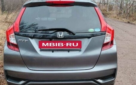Honda Fit III, 2018 год, 1 150 000 рублей, 2 фотография