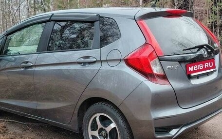 Honda Fit III, 2018 год, 1 150 000 рублей, 3 фотография