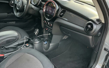 MINI Hatch, 2021 год, 2 450 600 рублей, 9 фотография