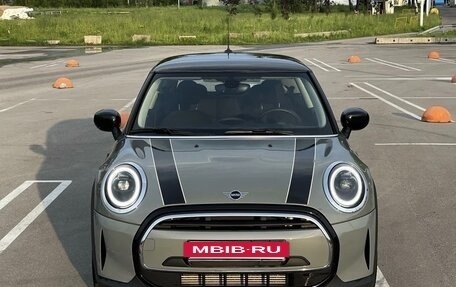 MINI Hatch, 2021 год, 2 450 600 рублей, 2 фотография