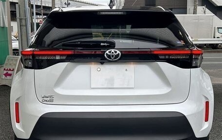 Toyota Yaris Cross, 2022 год, 1 473 000 рублей, 5 фотография