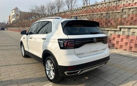 Volkswagen T-Cross I, 2021 год, 1 611 000 рублей, 4 фотография