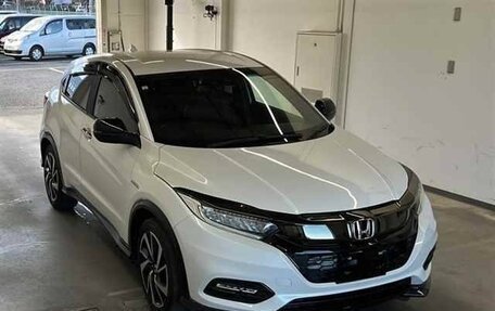 Honda Vezel, 2017 год, 1 320 000 рублей, 1 фотография