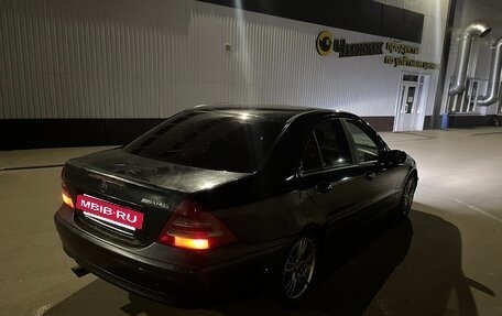 Mercedes-Benz C-Класс, 2002 год, 420 000 рублей, 4 фотография