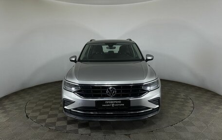 Volkswagen Tiguan II, 2021 год, 3 350 000 рублей, 2 фотография
