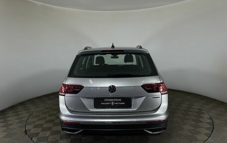Volkswagen Tiguan II, 2021 год, 3 350 000 рублей, 3 фотография