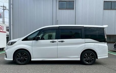 Honda Stepwgn IV, 2020 год, 1 820 000 рублей, 8 фотография