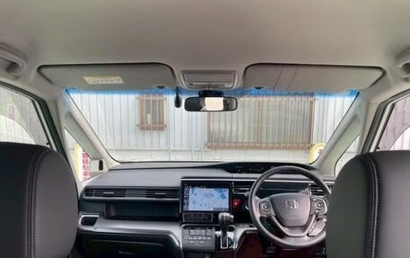 Honda Stepwgn IV, 2020 год, 1 820 000 рублей, 10 фотография