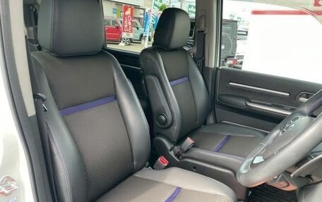 Honda Stepwgn IV, 2020 год, 1 820 000 рублей, 13 фотография