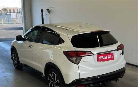 Honda Vezel, 2017 год, 1 320 000 рублей, 2 фотография