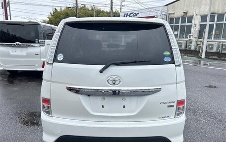 Toyota ISis I, 2014 год, 1 315 000 рублей, 5 фотография