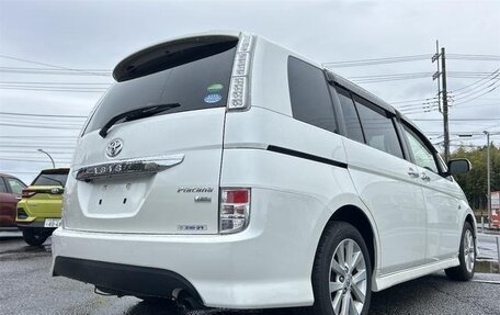 Toyota ISis I, 2014 год, 1 315 000 рублей, 4 фотография