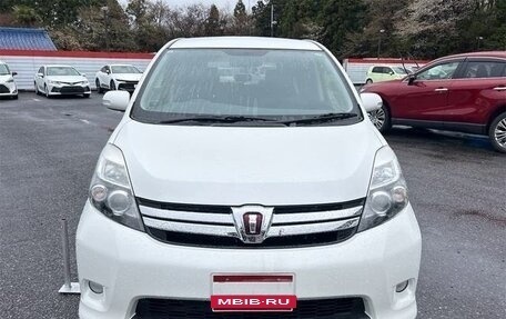 Toyota ISis I, 2014 год, 1 315 000 рублей, 2 фотография