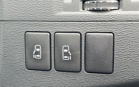 Toyota ISis I, 2014 год, 1 315 000 рублей, 12 фотография