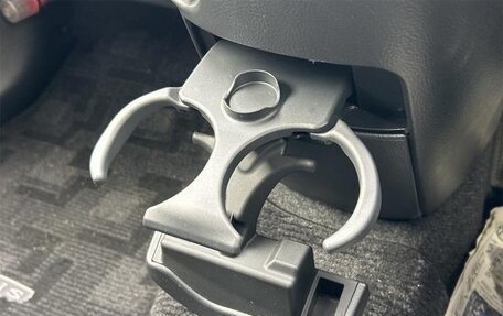 Toyota ISis I, 2014 год, 1 315 000 рублей, 19 фотография