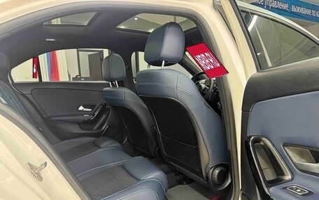 Mercedes-Benz A-Класс, 2021 год, 1 965 000 рублей, 12 фотография