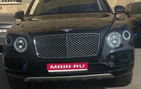 Bentley Bentayga I, 2016 год, 10 000 000 рублей, 2 фотография